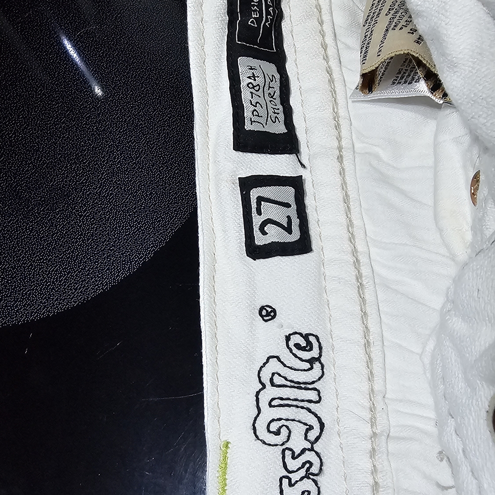 Miss Me White Jean Shorts with Colorful Embroidery - Picture 3 of 3
